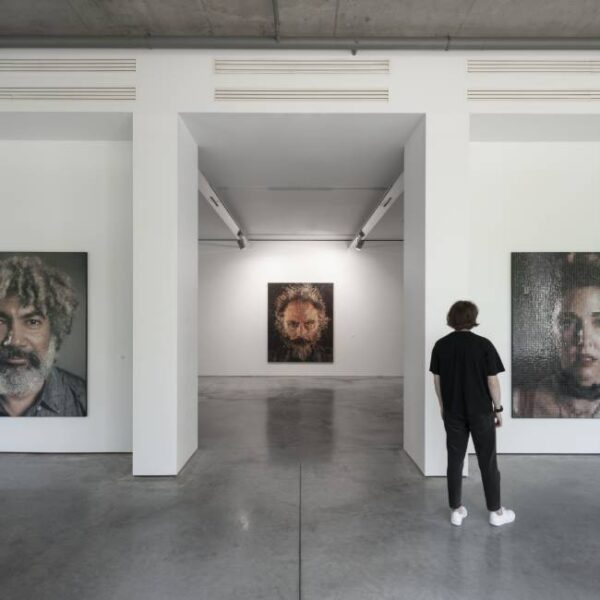 Выставка Чака Клоуза