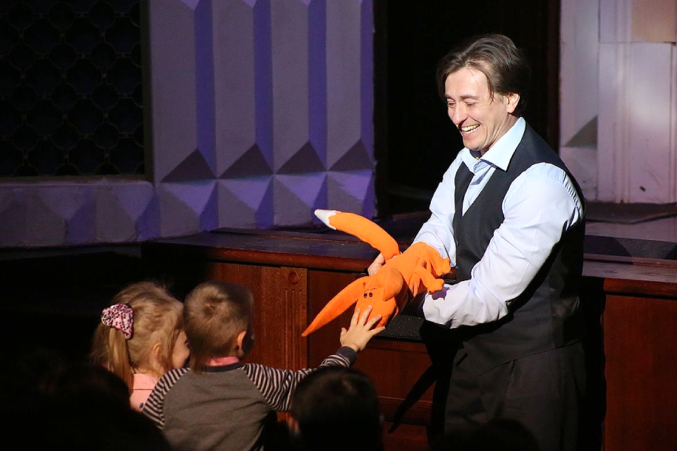 20 лучших новогодних спектаклей в праздники 2023 в Москве: иммерсивные шоу, классические драмы и танцы