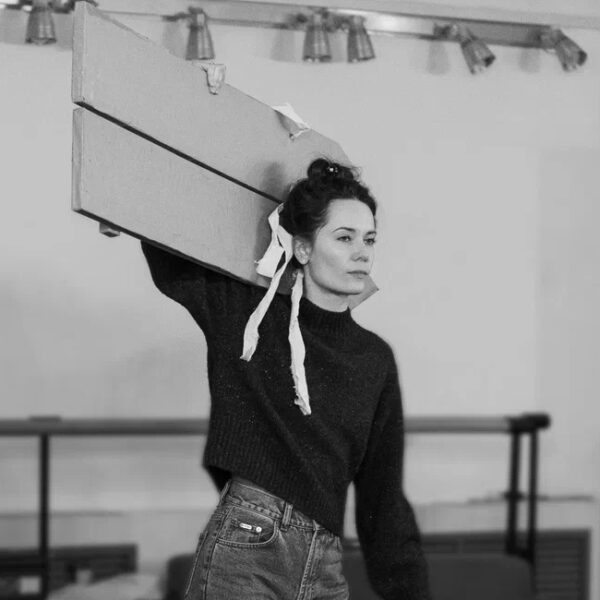 Спектакль «Весёлые ребята» в Театре на Таганке