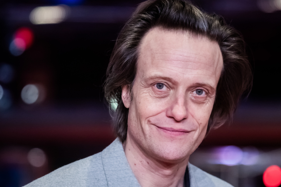 Фильм «Исчезновение» Кирилла Серебренникова (2025): история безжалостного нацистского врача с Аугустом Дилем в главной роли