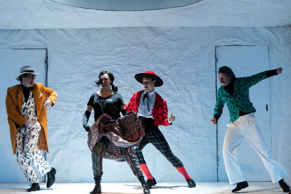 10 лучших идей, куда сходить на выходные в Санкт-Петербурге 6-7 ноября 2021 года: Ханох Левин на петербургской сцене и фестиваль джаза