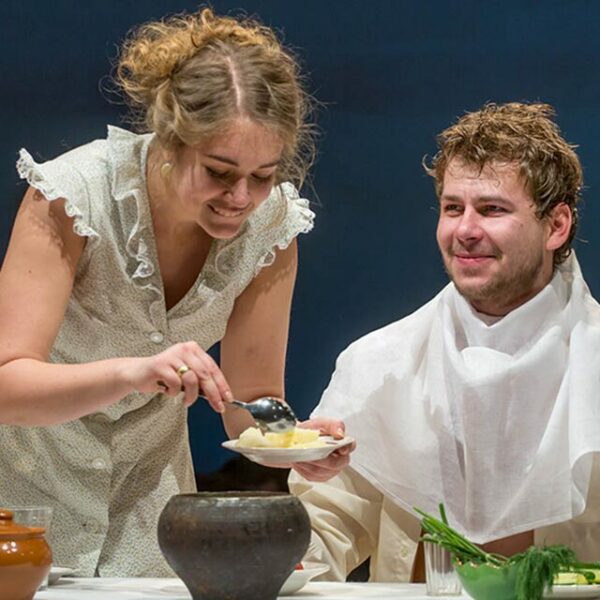 Спектакль «Обыкновенные чудики»