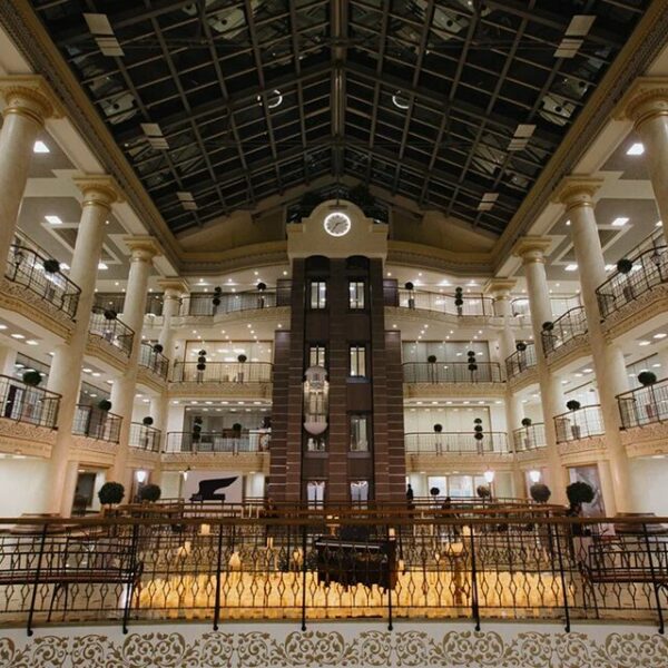 Концерт «Рождественская классика в ночи в Преображенском дворце»