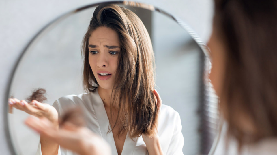 Причины выпадения волос у мужчин и женщин