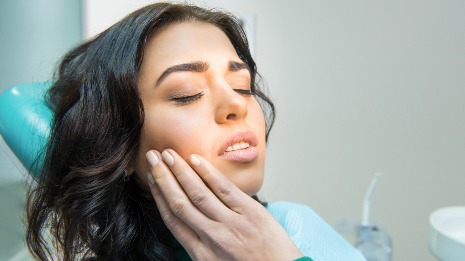 Сколько заживает десна после удаления зуба