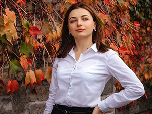 Юлия Мартынова