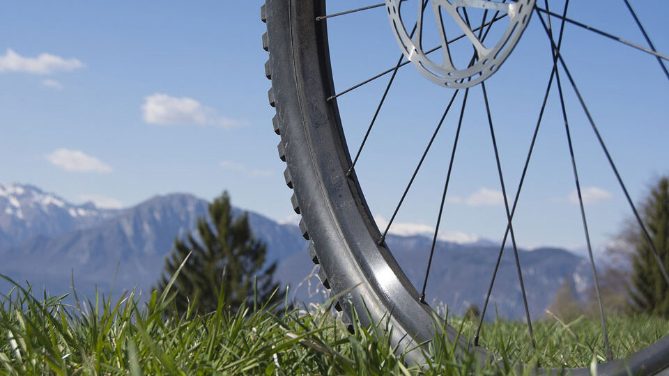 20 лучших горных велосипедов в 2023 году