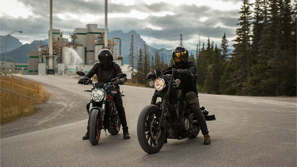 Что подарить байкеру на Новый год 2026