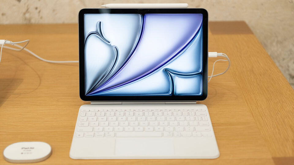 Apple iPad Air M4 будет совместим с клавиатурой и стилусом. Фото: Just dance / Shutterstock / Fotodom