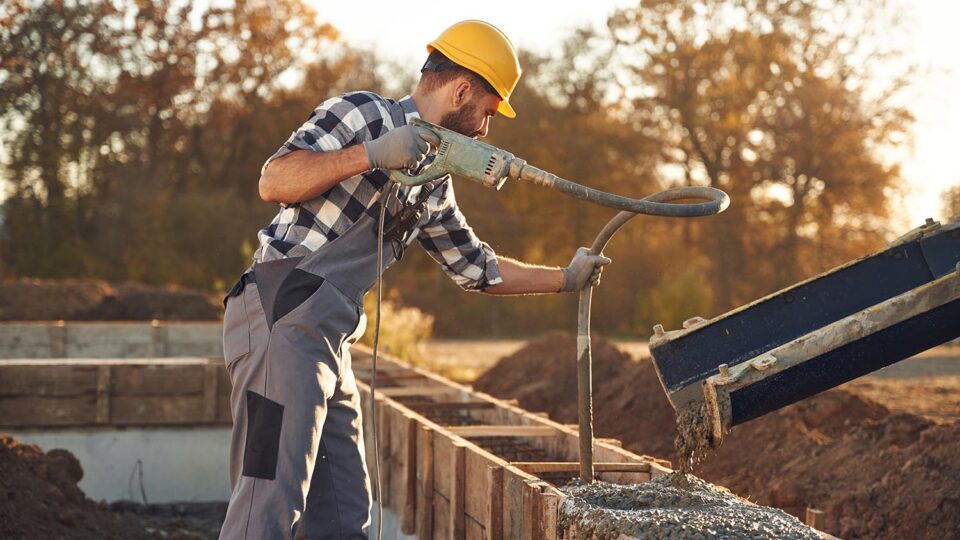 Заливка бетона. Фото: Standret / Shutterstock / Fotodom