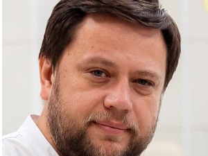 Артем Белый