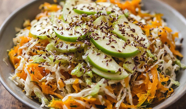 Тыквенный салат с льняной заправкой