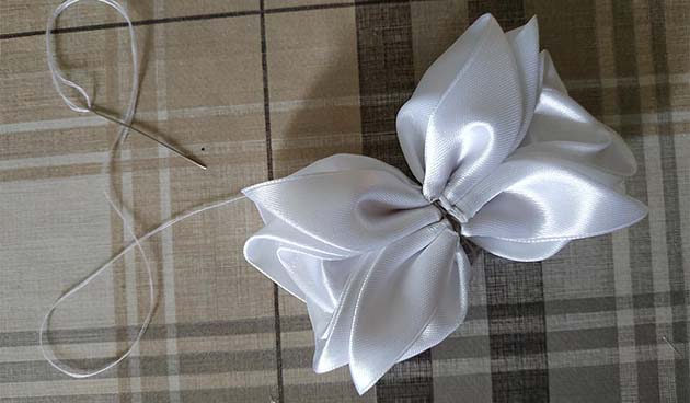 Бантик на резинке для волос