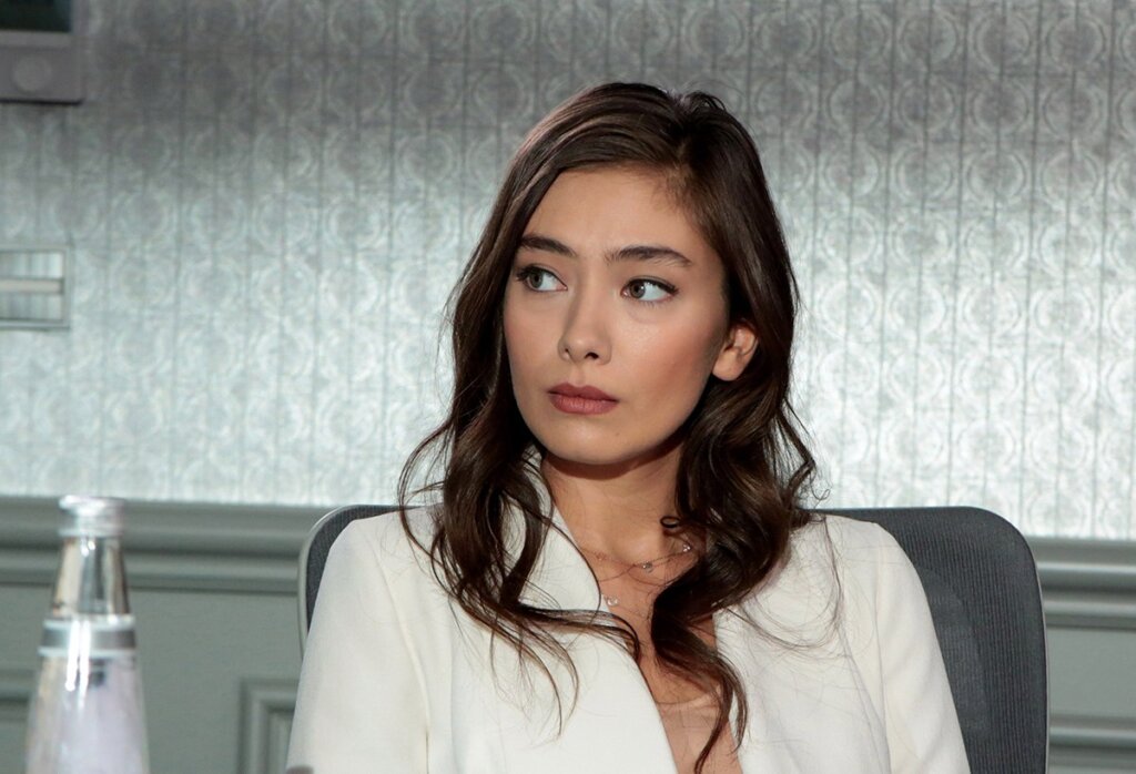 Звезда сериала «Дочь посла» была экстренно госпитализирована