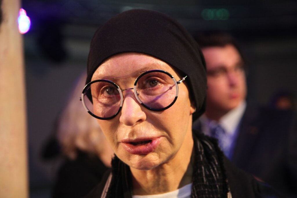 «Было противно»: Татьяну Васильеву в детстве растлевал друг семьи