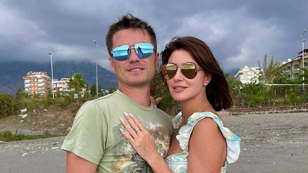 Безработный муж сел на шею Анастасии Макеевой