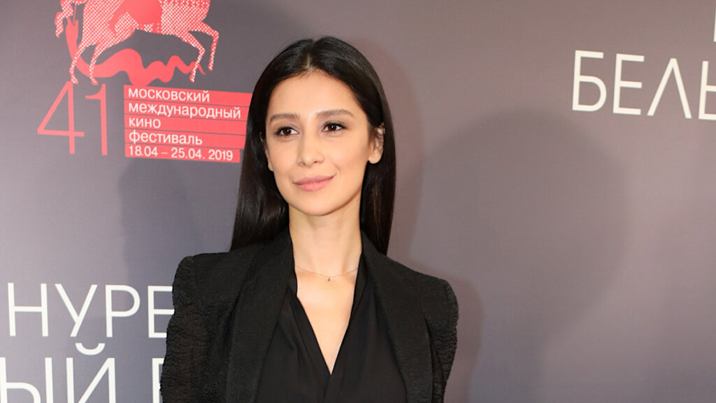 Равшана Куркова показала редкое фото с сыном