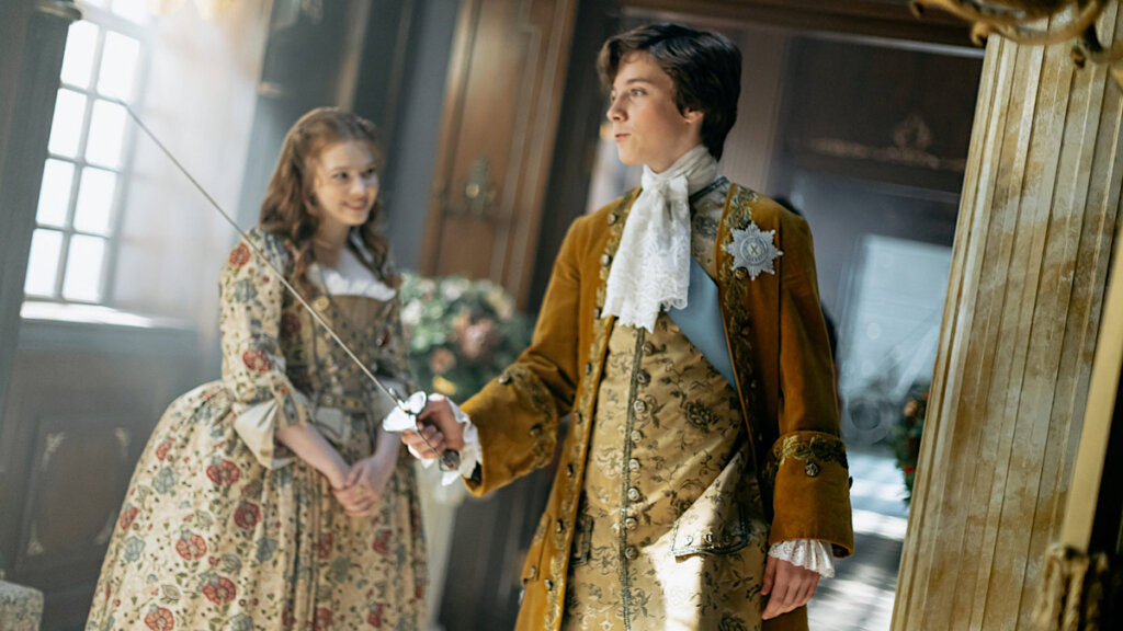 Как воссоздали эпоху Петра I в сериале «Елизавета»: Говорящие детали, попугай и улитка
