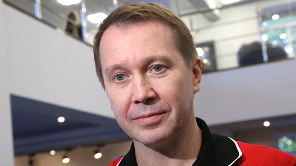 Неженатый Евгений Миронов заговорил об искусственном оплодотворении