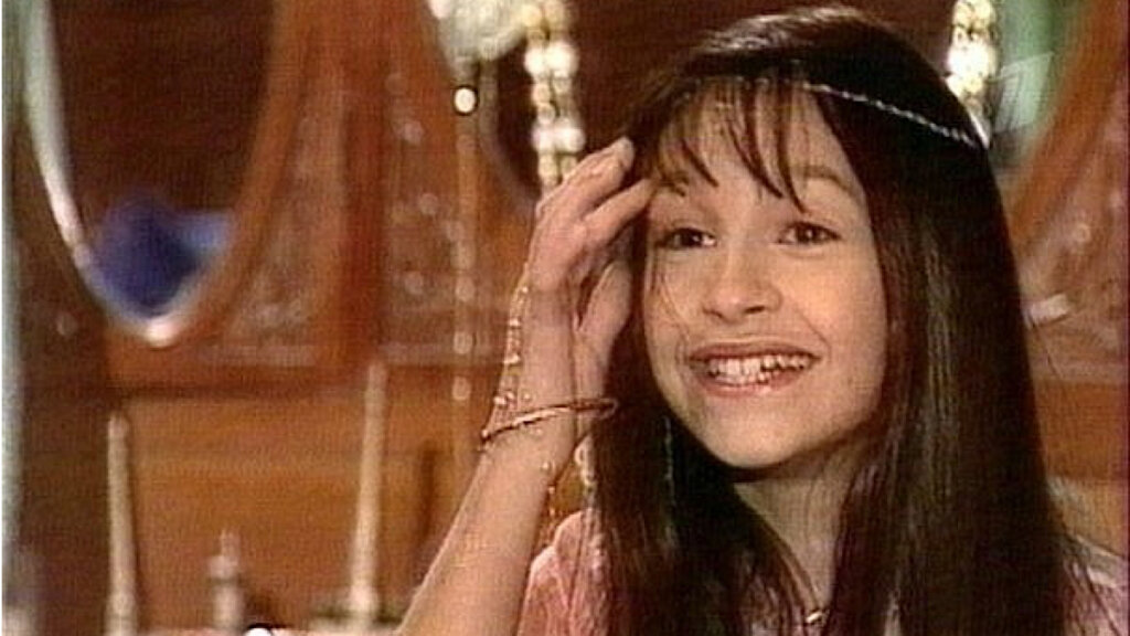 Дочь Жади из «Клона» выходит замуж за депутата