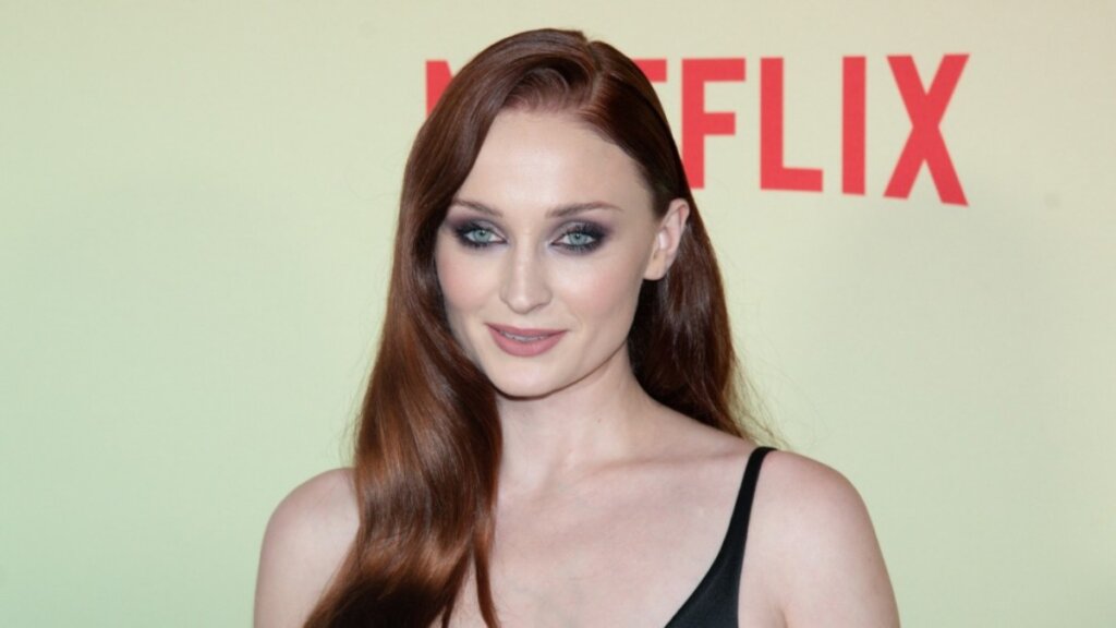 Софи Тёрнер подала в суд на супруга из-за незаконного удерживания детей