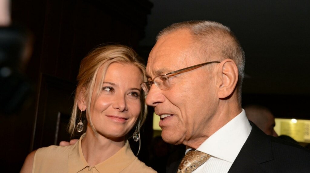 Юлия Высоцкая: «Кончаловский больше отец мне, чем детям»