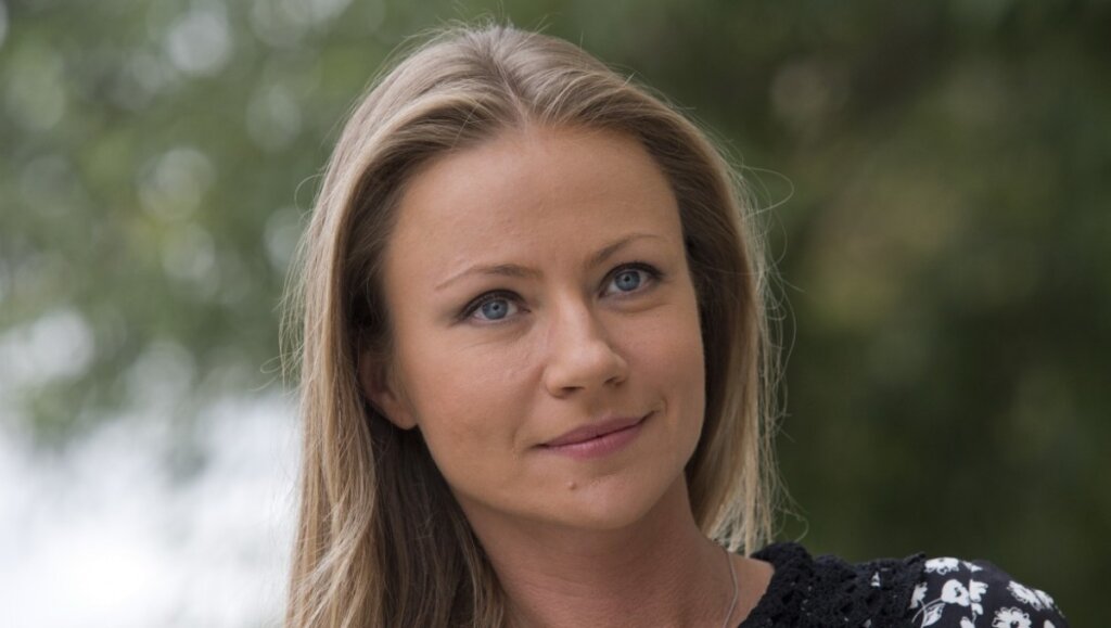 50-летняя Мария Миронова поделилась фото с сыном, рожденным от молодого актера