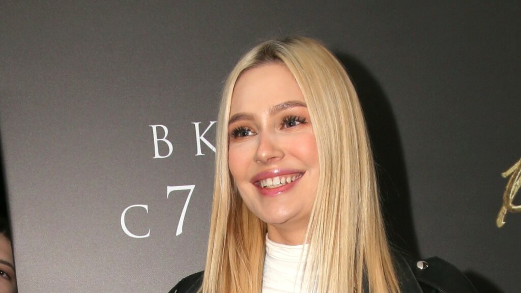 «Без штанов»: Наталья Рудова опубликовала пикантную фотографию