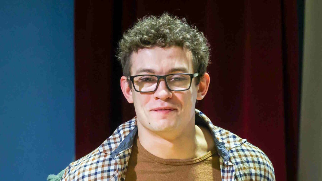 Никита Кологривый сыграет в музыкальном фильме «Небриллиантовая рука»