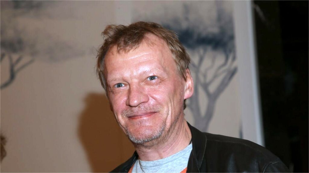 Алексей Серебряков построил дом: мечтал о нем с 16 лет