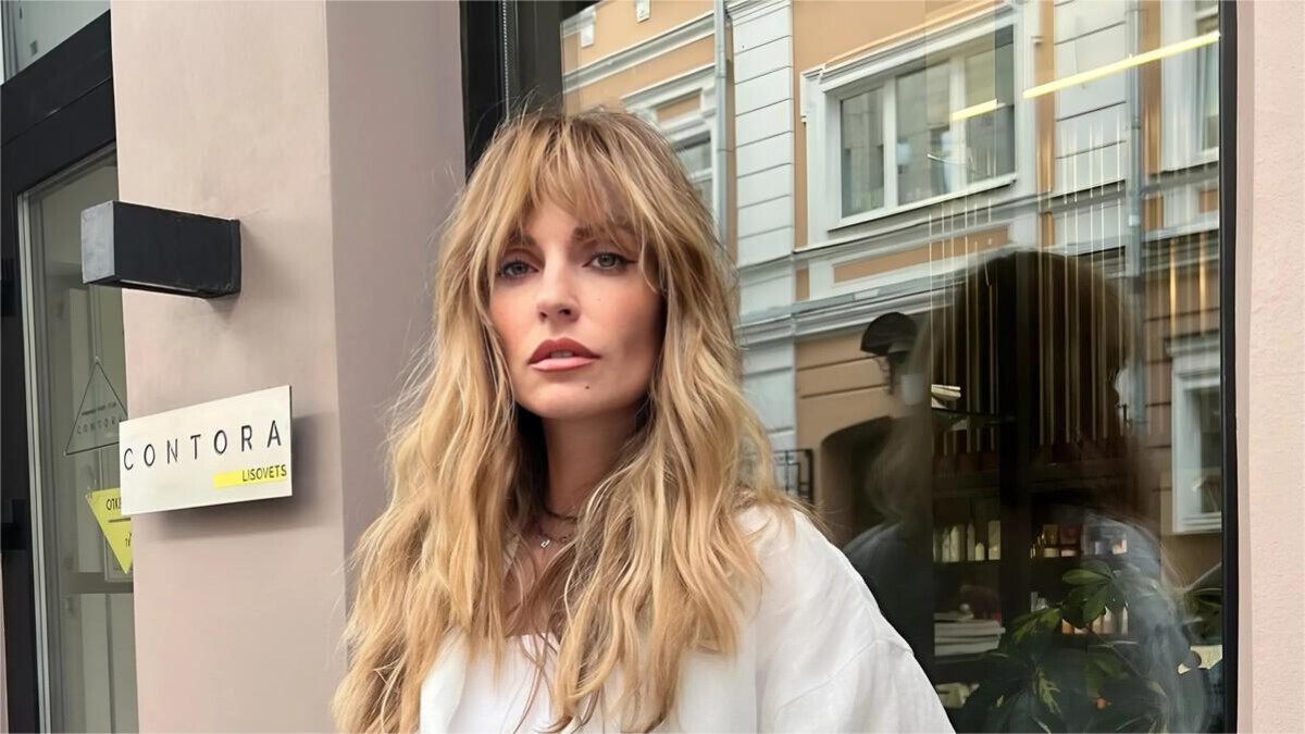 Бірінші түн құқығынан ләззат алған джентльменнің порно видеосы