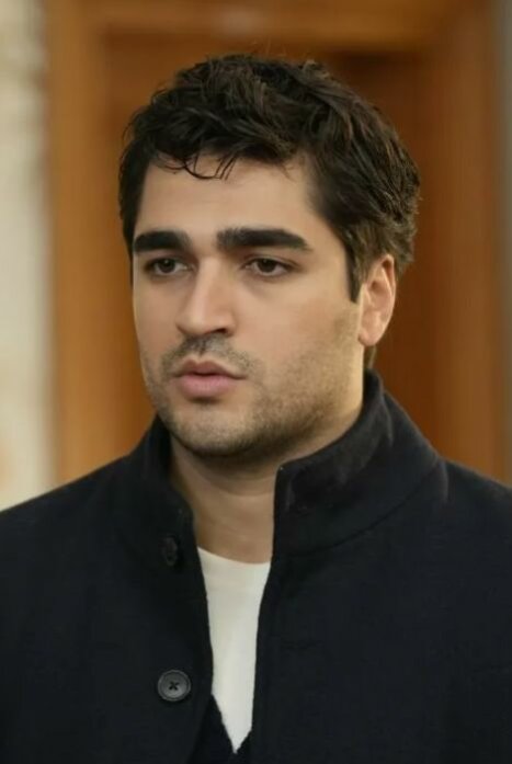 Парень/Delikanlı