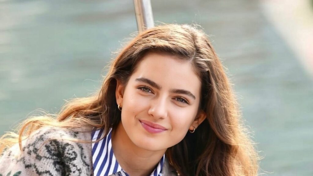 Турецкая актриса Ава Яман: воплотила детскую мечту в реальность и влюбила в себя миллионы людей