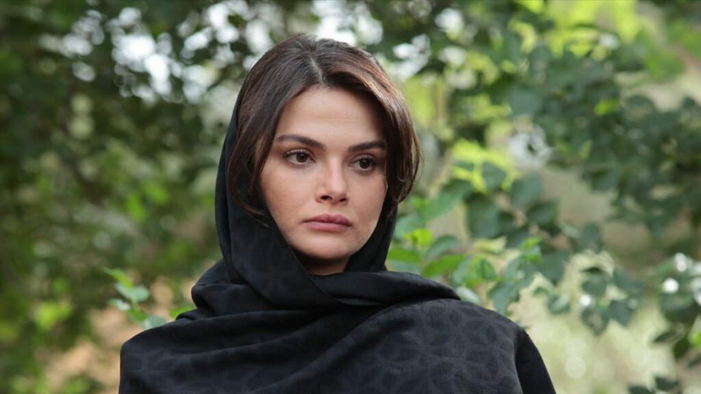 Названа дата грустного финала второго сезона турецкого сериала «Далекий город»