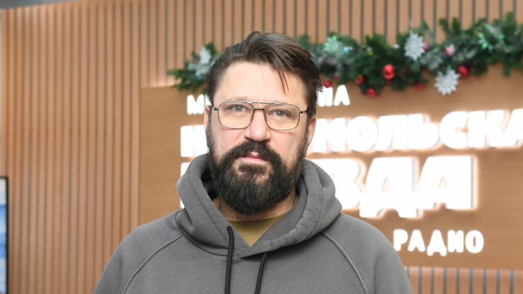 Гена Букин из «Счастливы вместе» ошеломил своим видом