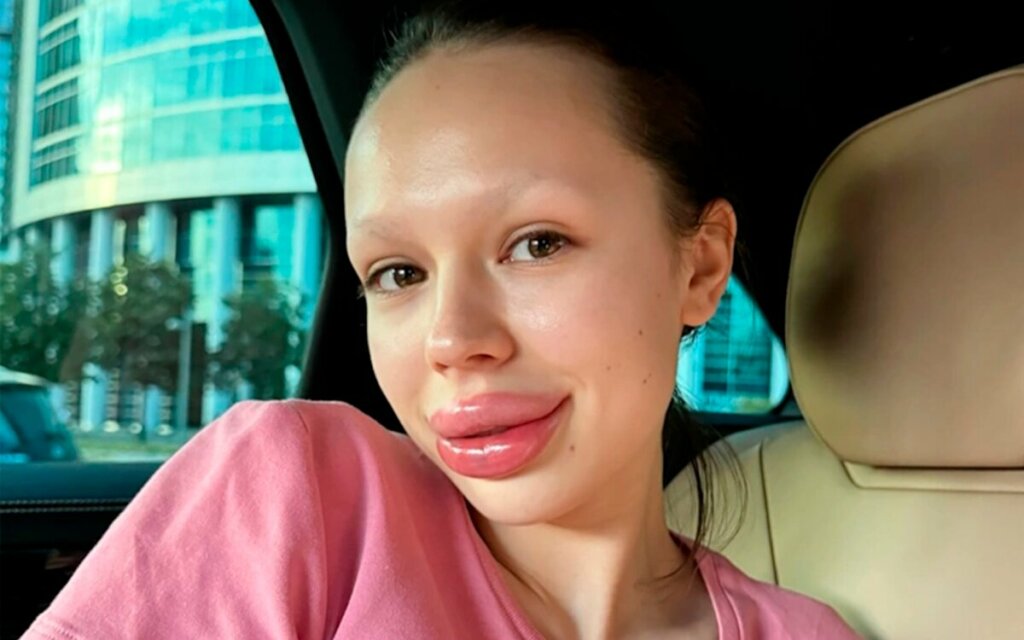 Инстасамка Еропкина успокоила расстроенных россиян: «Никуда не уеду»