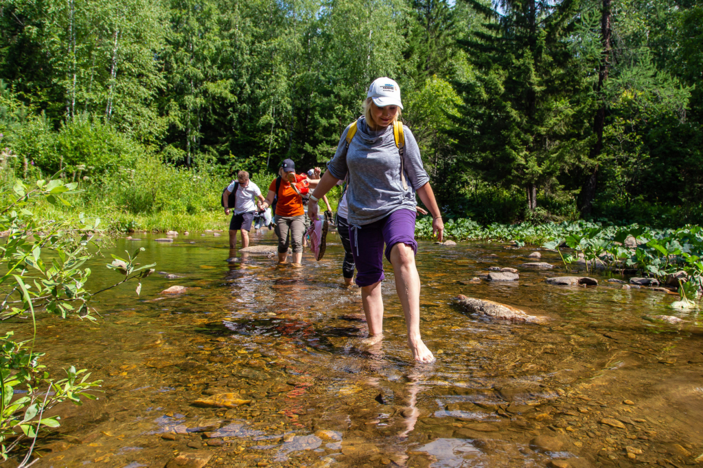 переход реки вброд