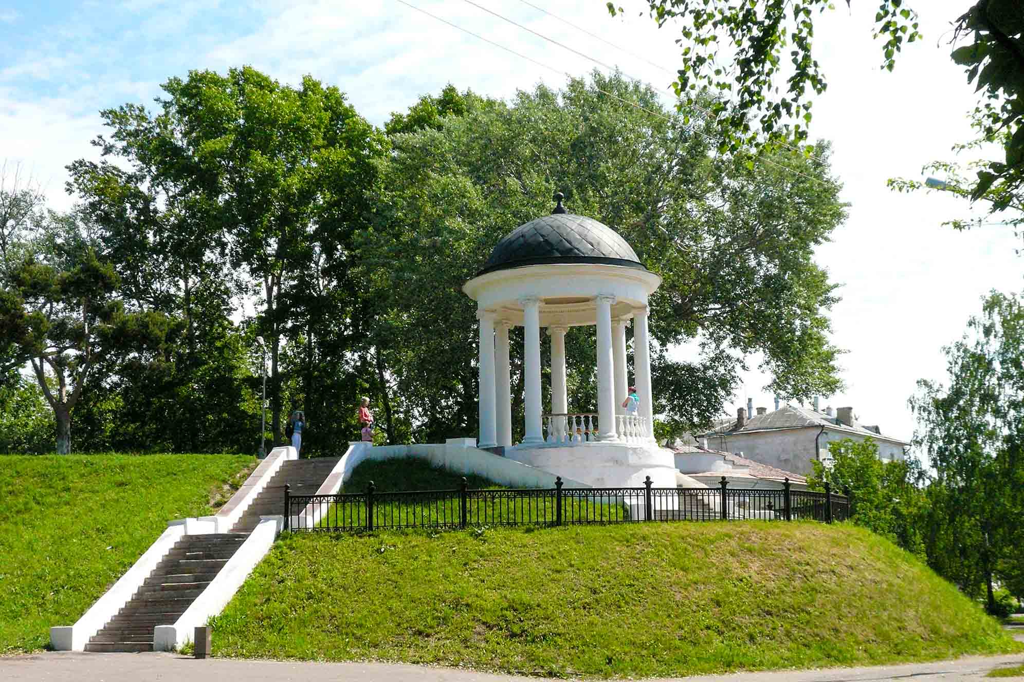 Беседка Островского В Костроме Фото