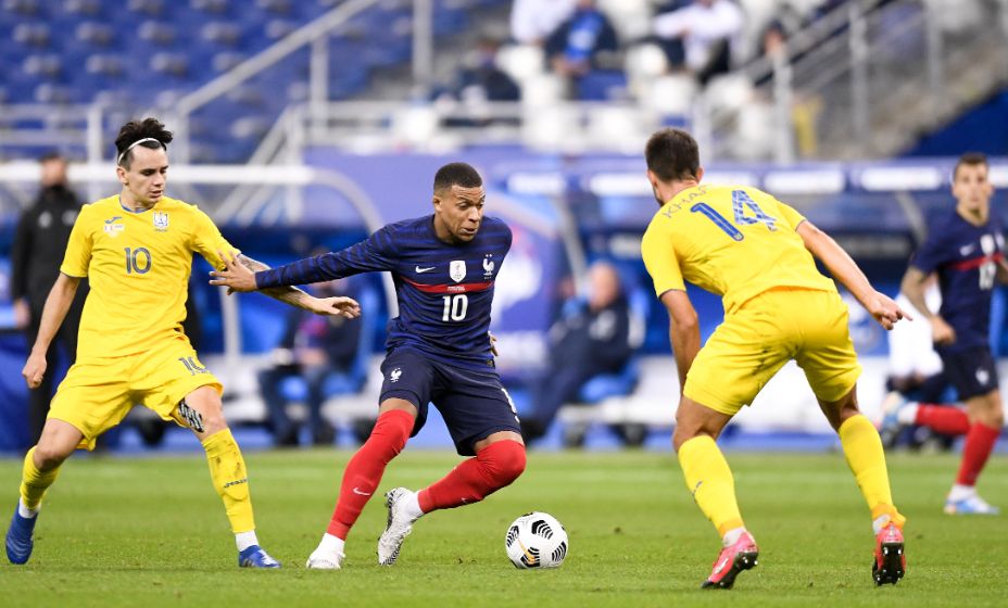 Остановить Килиана Мбаппе на поле - это неразрешимая задача. Фото: Global Look Press