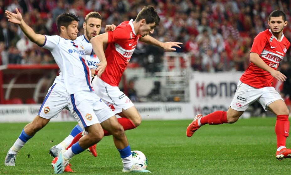 В нынешней РПЛ не хватает борьбы и интенсивной игры. После реформ все появится, считают, разработчики нововведений. Фото: Global Look Press