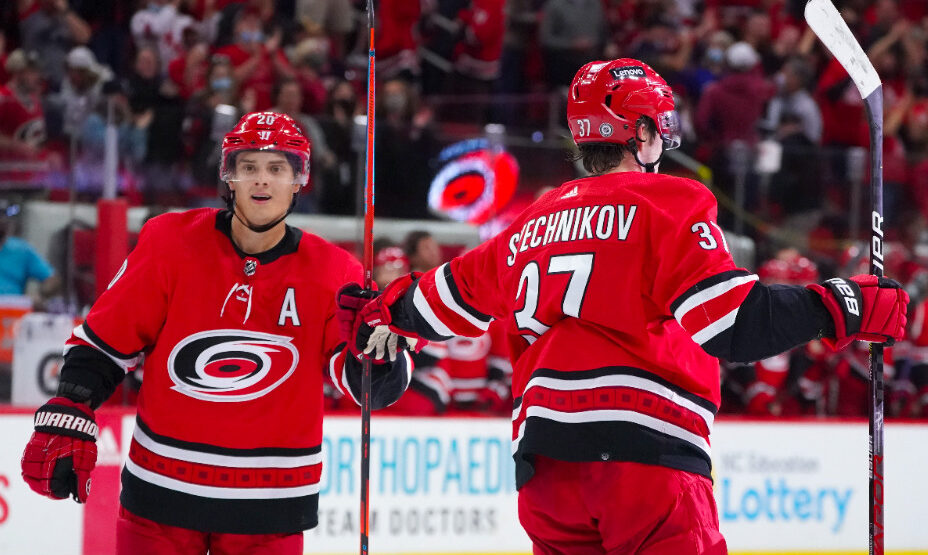 Андрей Свечников, Хоккей