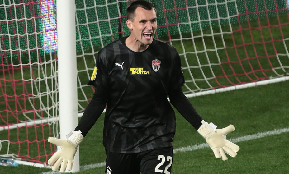 Голкипер сборной России Илья Лантратов может оказаться в новом клубе. Фото: Global Look Press