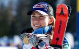 Горнолыжница-чемпионка Шифрин терпит крах в Пекине-2022