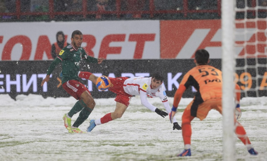 «Локомотив» и «Спартак» сыграли в метель. Фото: Страница «Спартака» в соцсетях