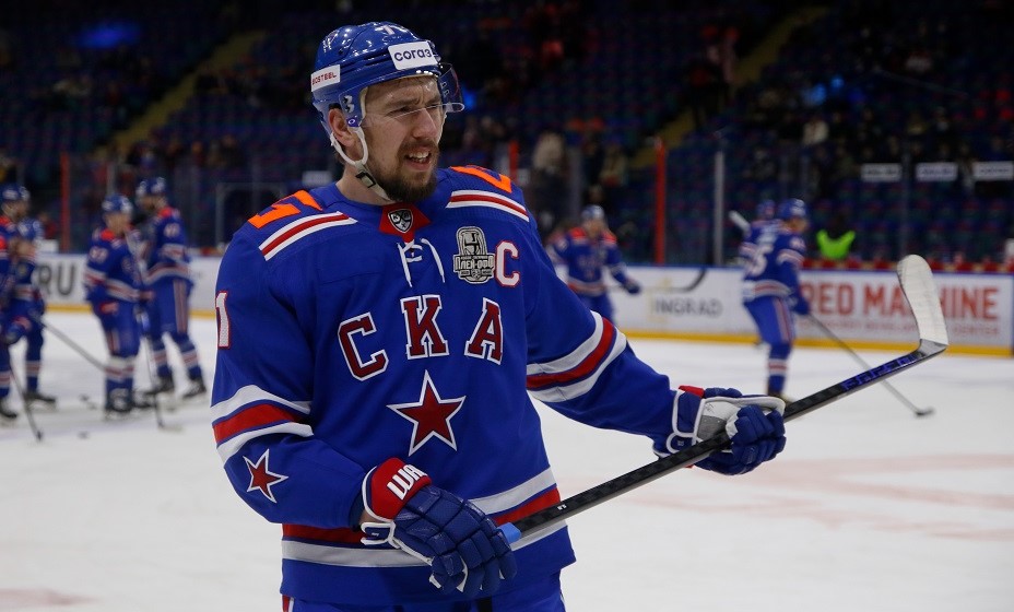 Бурдасов возвращается домой. Фото: Global Look Press