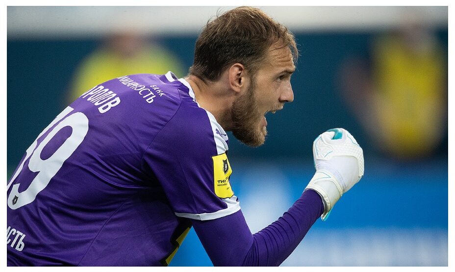 Евгений Фролов, футбол