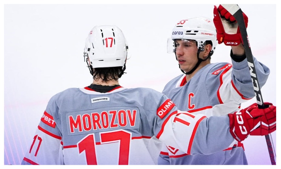 Иван Морозов и Дмитрий Вишневский стали авторами гола в ворота СКА. Фото: КХЛ