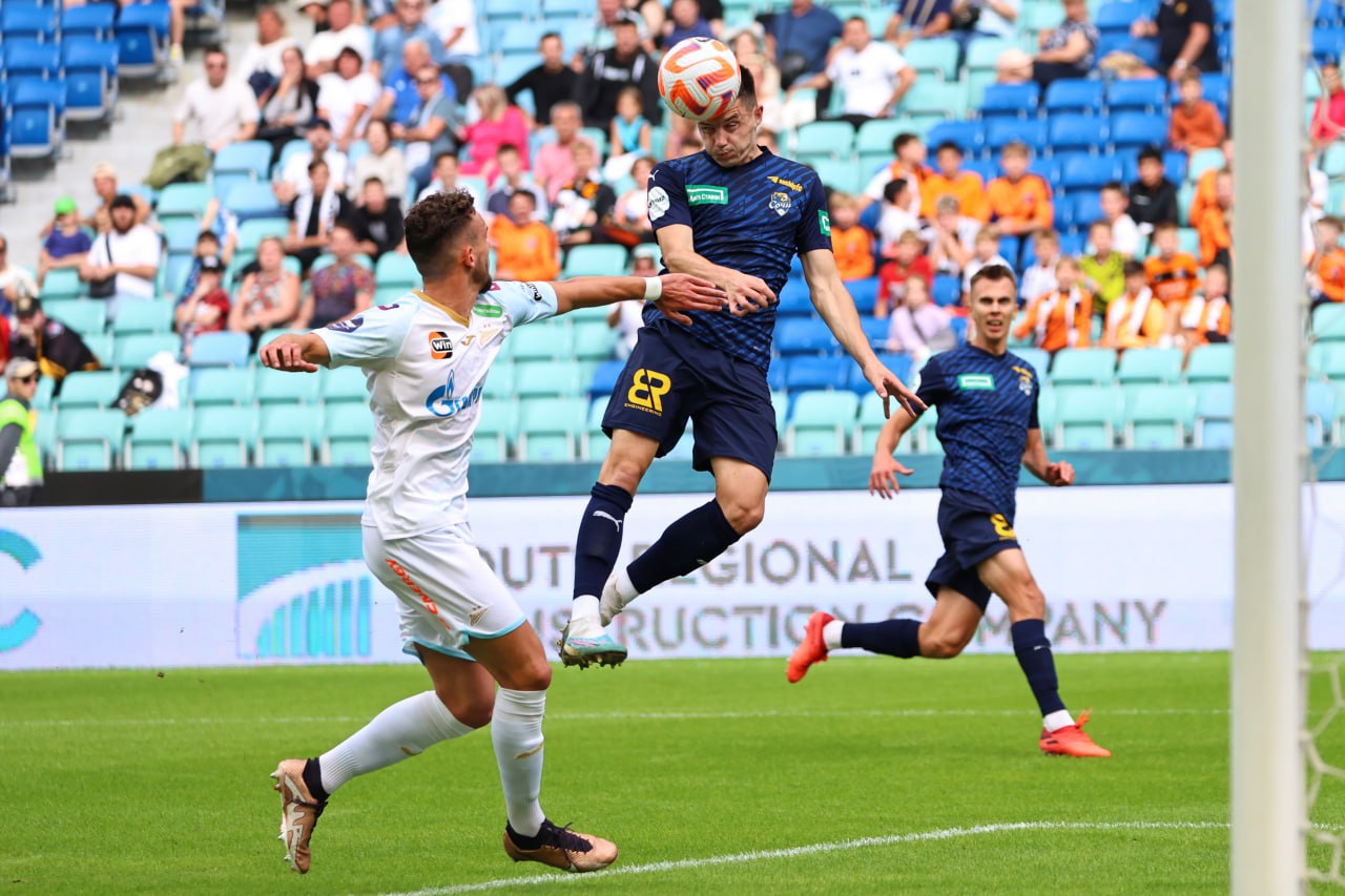 Главный тренер 