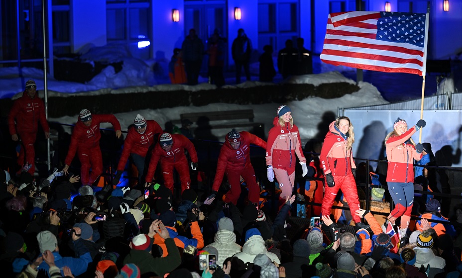 07 February 2023, Thuringia, Oberhof: Athletes from the USA arrive at the opening ceremony on the occasion of the Biathlon World Championships. Photo: Martin Schutt/dpa
