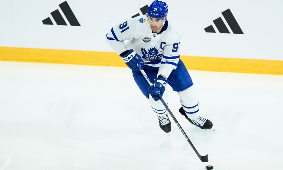 Таварес повторил рекорд Овечкина по количеству сезонов с отметкой в 20 и более голов. Фото: Global Look Press